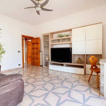 La Corte Con Vista - With Terrace & Parking Apartment Pezze Di Greco